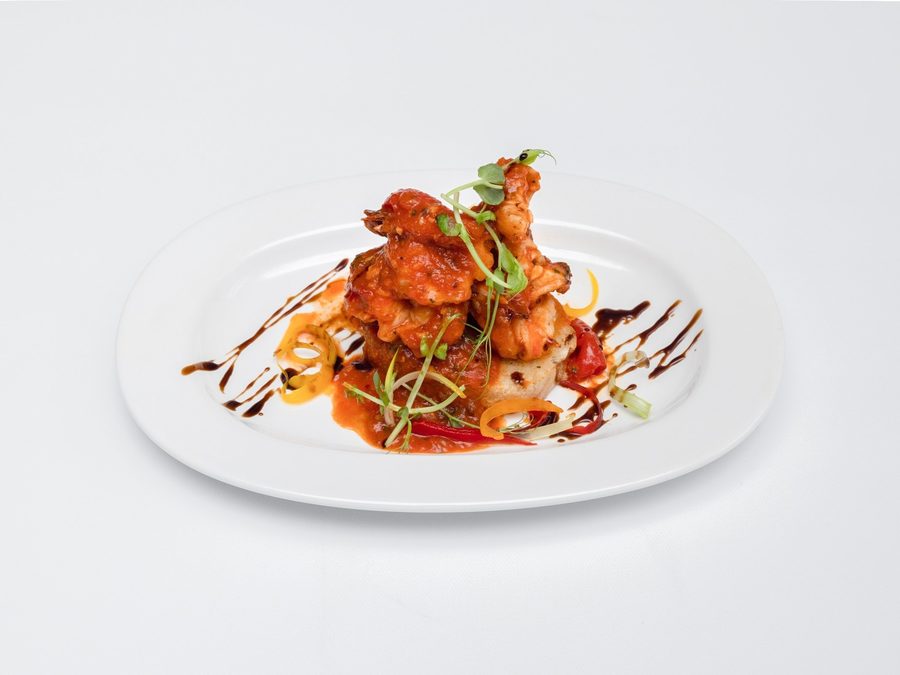 Grilled king prawns with garlic and chilli